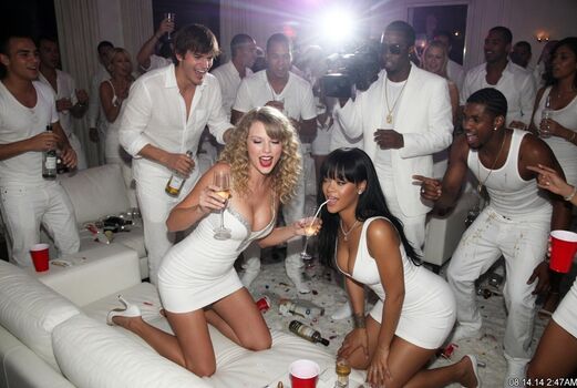 Taylor swift  page leaked private photo uncensored HD quality