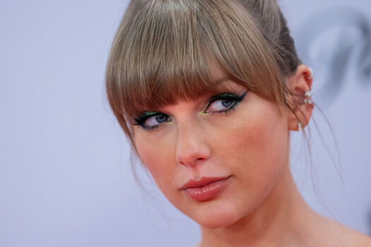 Taylor swift  page leaked private photo uncensored HD quality