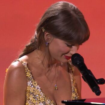 Taylor swift  page leaked private photo uncensored HD quality