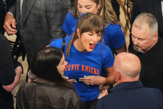 Taylor swift  page leaked private photo uncensored HD quality