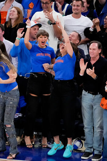 Taylor swift  page leaked private photo uncensored HD quality