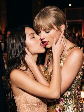 Taylor swift  page leaked private photo uncensored HD quality