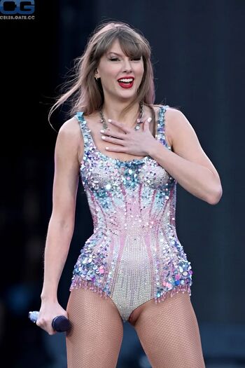Taylor swift  page leaked private photo uncensored HD quality
