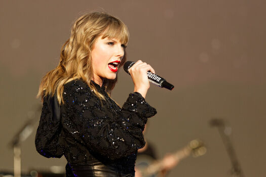 Taylor swift  page leaked private photo uncensored HD quality