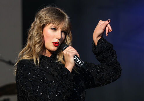 Taylor swift  page leaked private photo uncensored HD quality