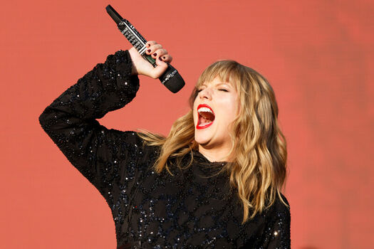 Taylor swift  page leaked private photo uncensored HD quality