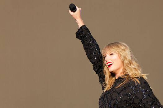 Taylor swift  page leaked private photo uncensored HD quality