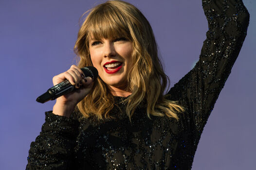 Taylor swift  page leaked private photo uncensored HD quality