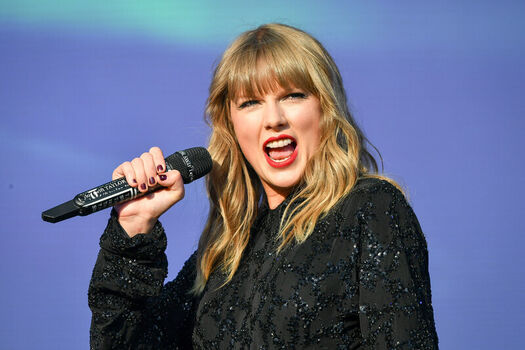Taylor swift  page leaked private photo uncensored HD quality
