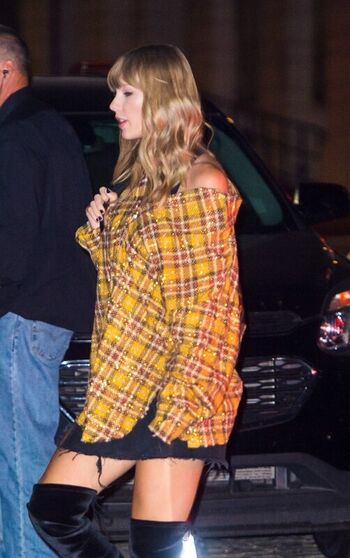 Taylor swift leaked private photo uncensored HD quality