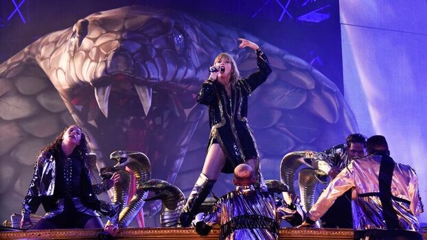Taylor swift leaked private photo uncensored HD quality