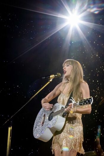 Taylor swift  page leaked private photo uncensored HD quality