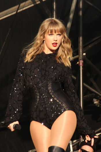 Taylor swift  page leaked private photo uncensored HD quality