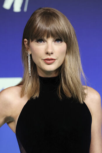 Taylor swift  page leaked private photo uncensored HD quality