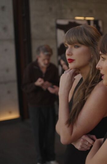 Taylor swift  page leaked private photo uncensored HD quality