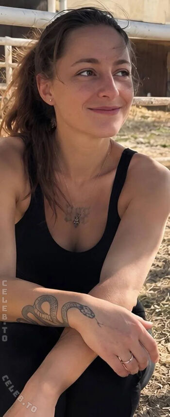 Teenleonie leaked private photo uncensored HD quality