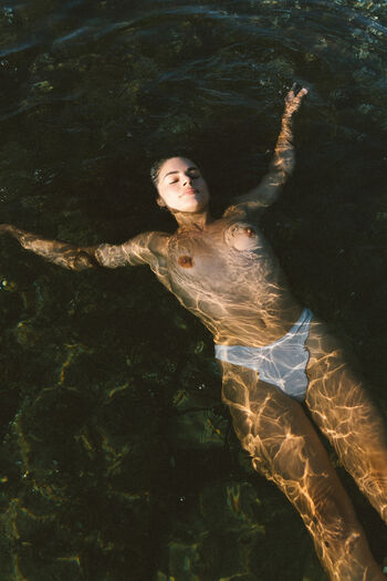 That arnold leaked private photo uncensored HD quality