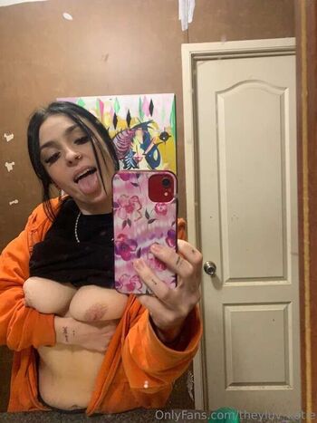 Theyluv katie leaked private photo uncensored HD quality