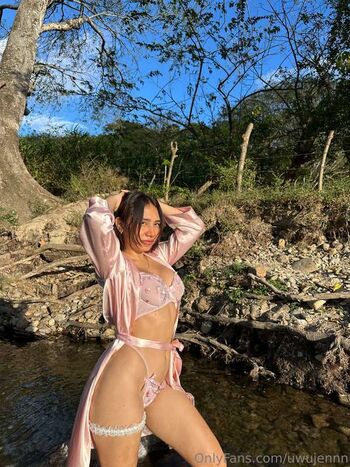 Uwujennn page leaked private photo uncensored HD quality