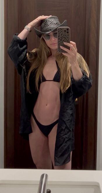 Valentina lequeux page leaked private photo uncensored HD quality