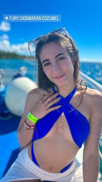 Valentina toro meneses page leaked private photo uncensored HD quality