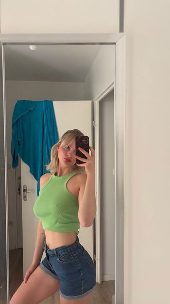 Varvarik star page leaked private photo uncensored HD quality