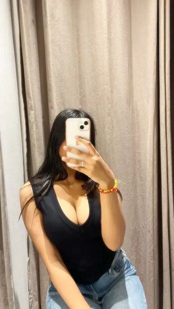 Vedashri s leaked private photo uncensored HD quality