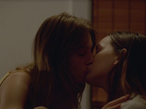 Victoria pedretti leaked private photo uncensored HD quality