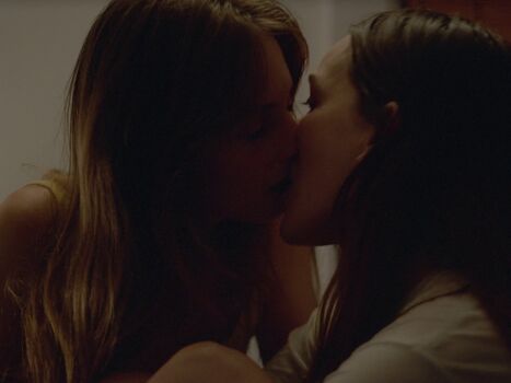 Victoria pedretti leaked private photo uncensored HD quality