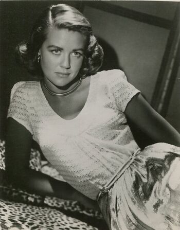 Vintage sexy celebs page leaked private photo uncensored HD quality