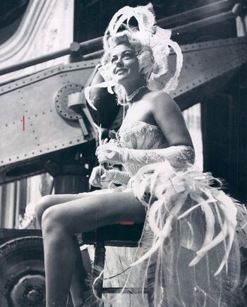 Vintage sexy celebs page leaked private photo uncensored HD quality