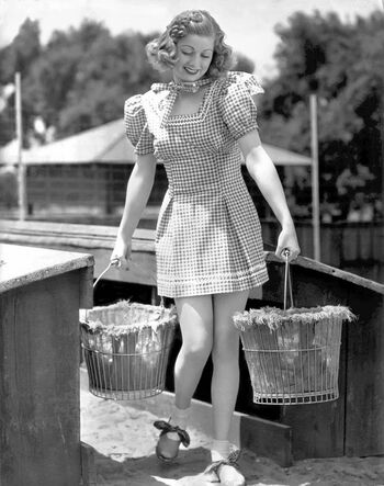 Vintage sexy celebs page leaked private photo uncensored HD quality