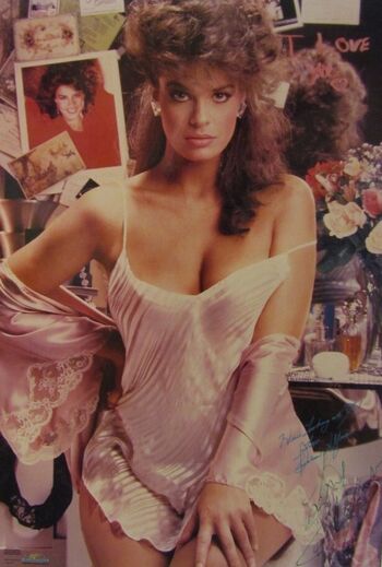 Vintage sexy celebs page leaked private photo uncensored HD quality