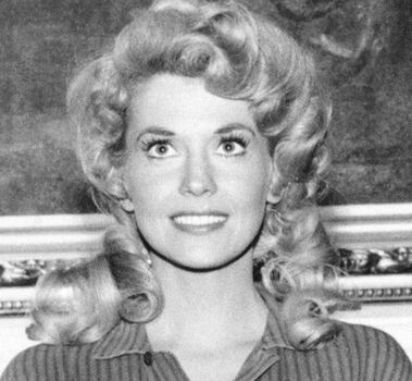 Vintage sexy celebs page leaked private photo uncensored HD quality