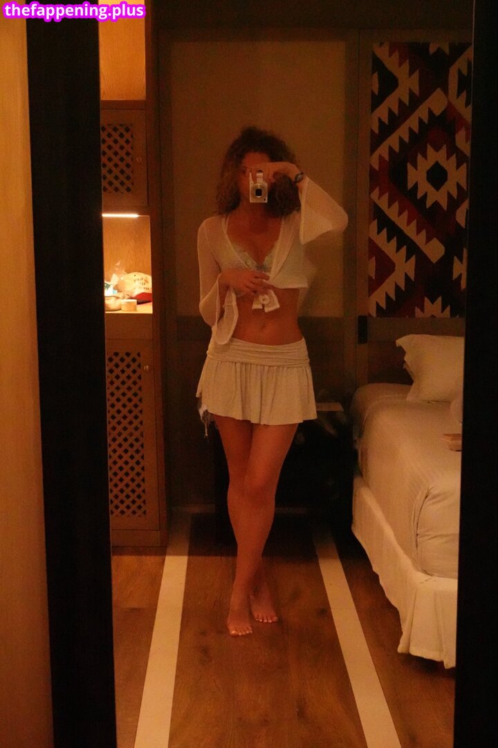 Isa milan leaked private photo uncensored HD quality