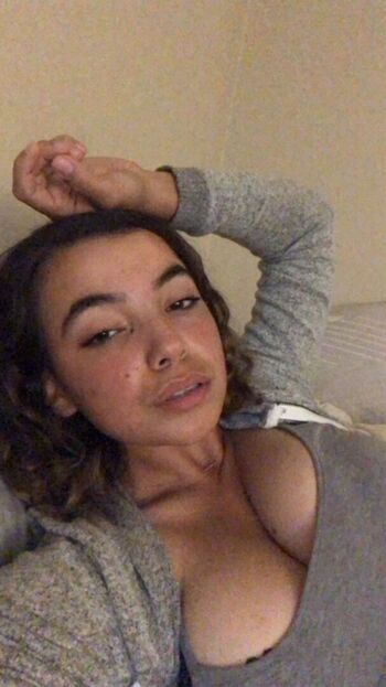 Woahh emily page leaked private photo uncensored HD quality