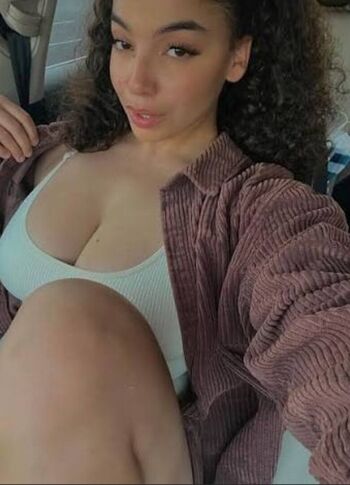 Woahh emily page leaked private photo uncensored HD quality