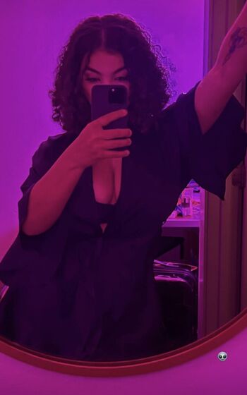 Woahh emily page leaked private photo uncensored HD quality