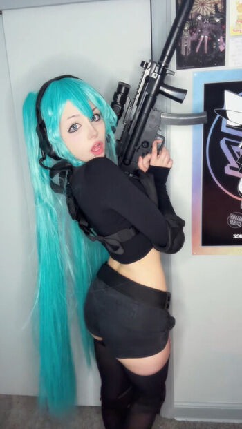 Xenluvsmiku leaked private photo uncensored HD quality