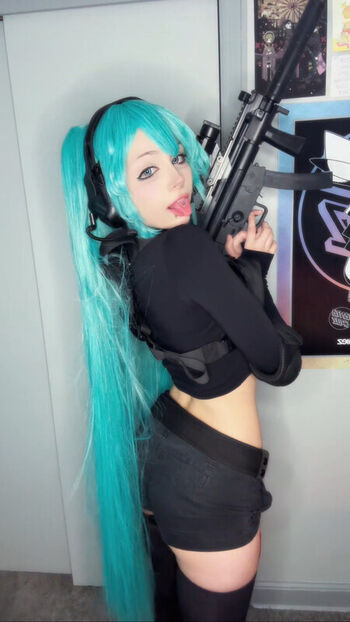 Xenluvsmiku leaked private photo uncensored HD quality