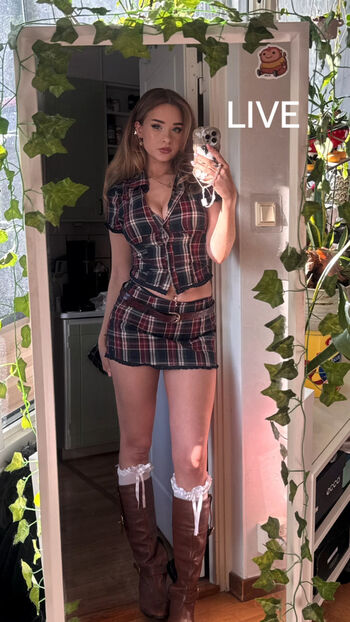 Yaboielina leaked private photo uncensored HD quality