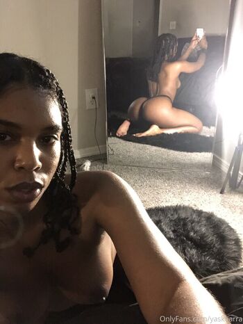 Yasmeen kearra page leaked private photo uncensored HD quality