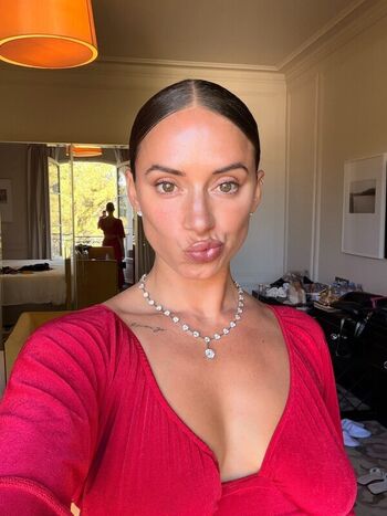 Yesjulz  page leaked private photo uncensored HD quality
