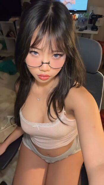 Yinahomefi  page leaked private photo uncensored HD quality