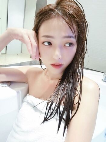 Yiyi page leaked private photo uncensored HD quality