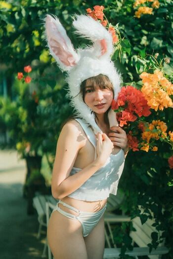 Yunjing saehun page leaked private photo uncensored HD quality