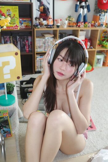 Yunjing saehun page leaked private photo uncensored HD quality
