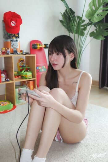 Yunjing saehun page leaked private photo uncensored HD quality