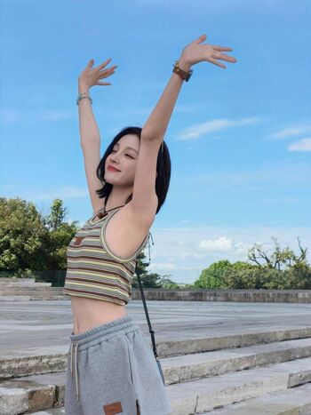 Yuqi page leaked private photo uncensored HD quality