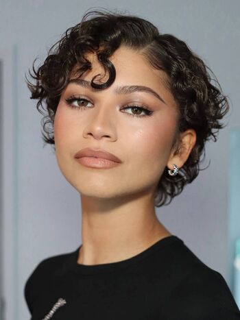 Zendaya page leaked private photo uncensored HD quality